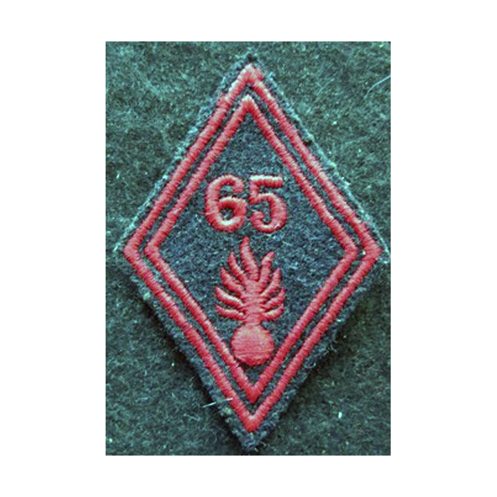 LOSANGE DE BRAS MODÈLE 45 : modèle troupe 65° régiment d'infanterie grenade allongée