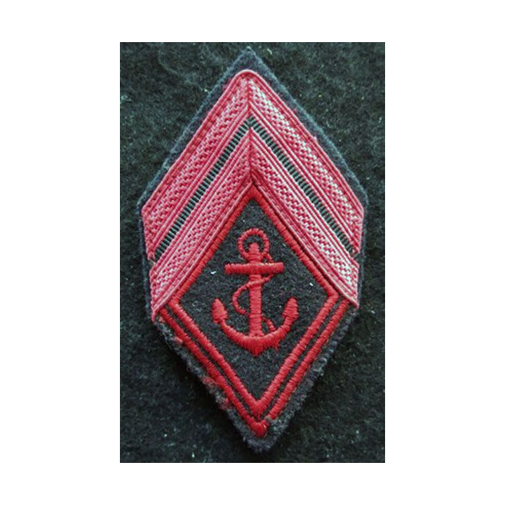 LOSANGE DE BRAS MODÈLE 45 : modèle caporal de l' infanterie coloniale