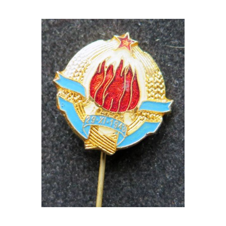 insigne broche commémoratif yougoslave période soviétique