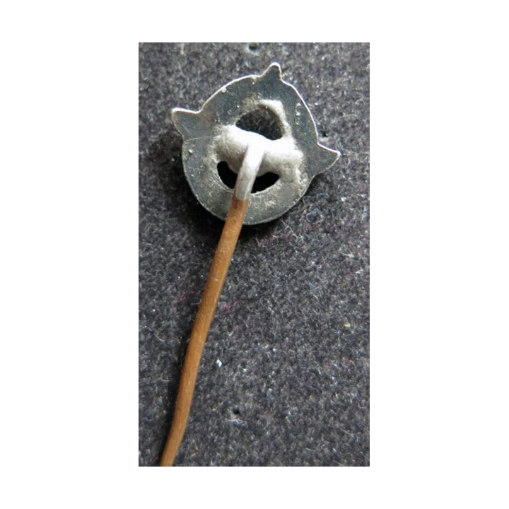 insigne broche commémoratif yougoslave période soviétique