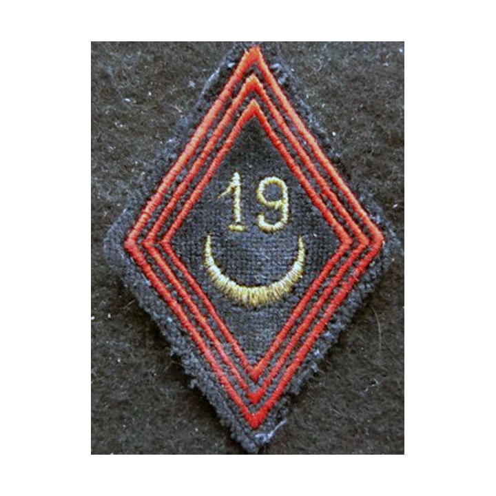 LOSANGE DE BRAS MODÈLE 45 : Ecusson sous officier du 19° régiment de Génie en AFN 1952-1962