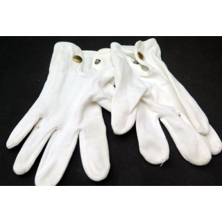 paire de gants blancs tenue de cérémonie taille 8 
