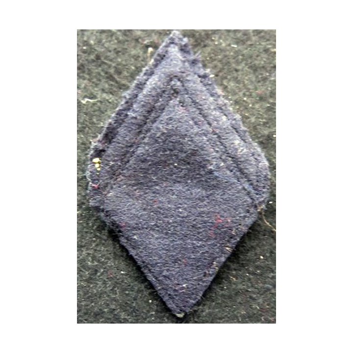 LOSANGE DE BRAS MODÈLE 45 : Ecusson sergent du 57° régiment de Transmissions 1977