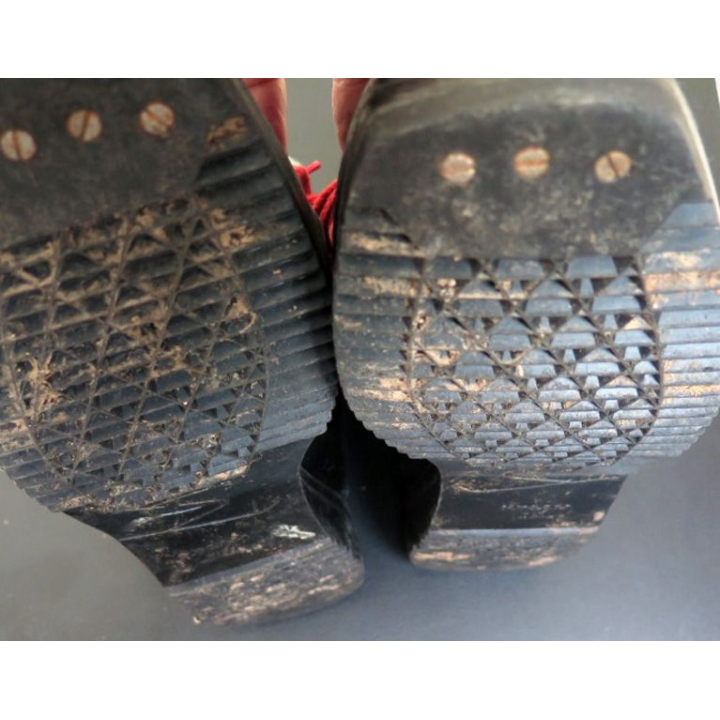 Chaussures militaire de ski à lacet Ouragan en cuir de taille 9 1/2 (taille 44) 
