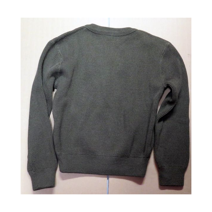 Pull vert armée année 1977 fabrication Gilles taille 96 1/2 patron