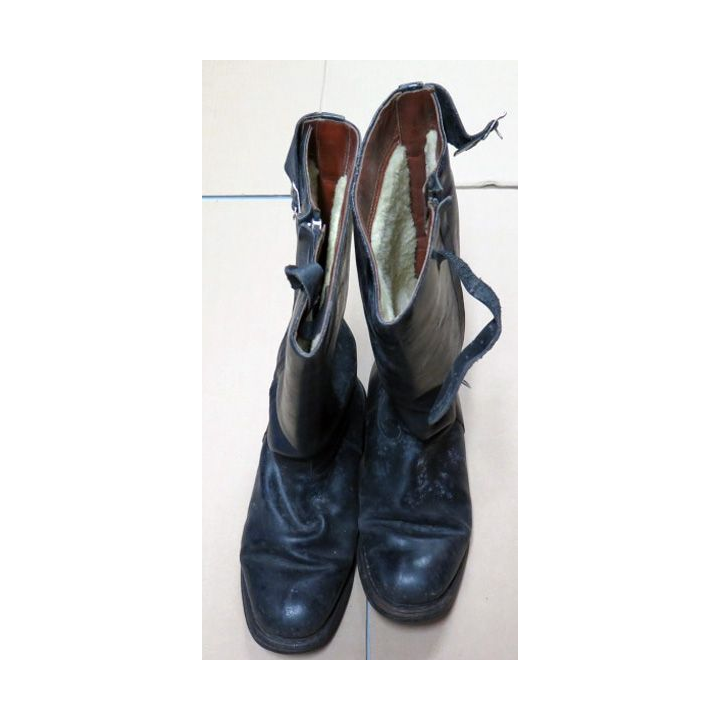 Bottes fourrées en cuir de taille 42 de gendarmerie