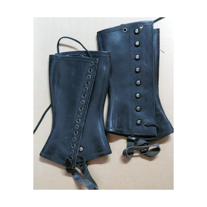 MILITARIA : paire de guêtres en cuir noir  gendarmerie modèle 1959