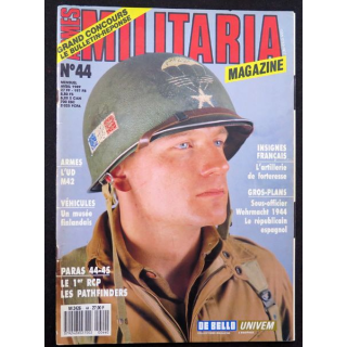 ARMES MILITARIA Magazine n° 44 insignes de l'artillerie de forteresse