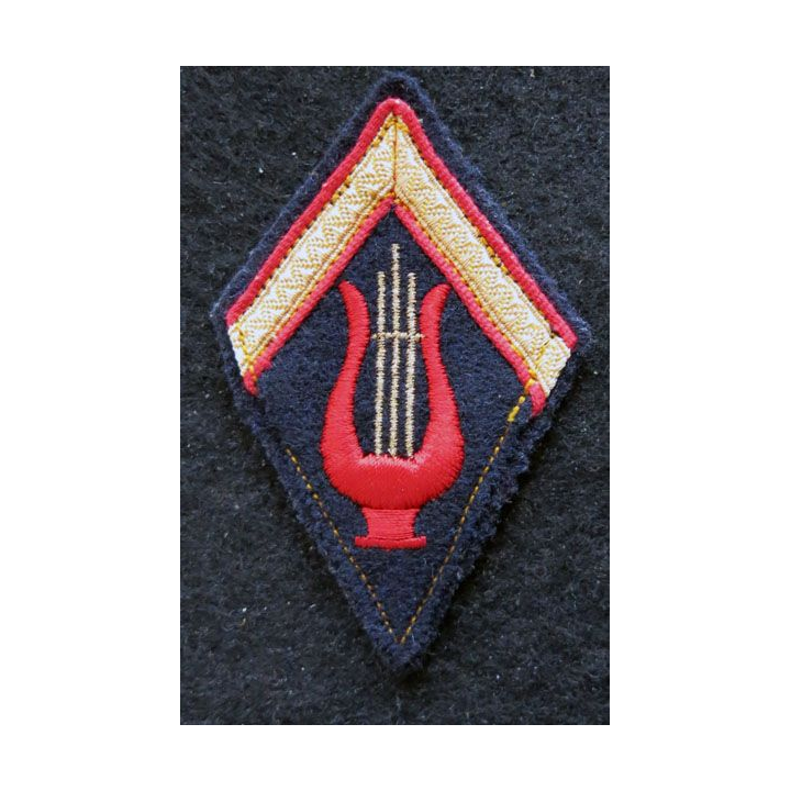LOSANGE DE BRAS MODÈLE 45 : Ecusson précoce de sergent de musique se l'Infanterie