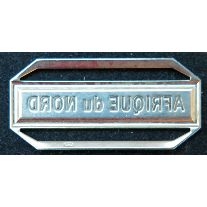 Barrette " AFRIQUE DU NORD " en métal argenté