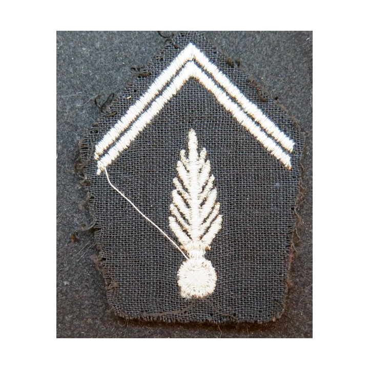 insigne tissu de col  modèle Gendarmerie mobile fils dorés métalliques