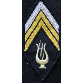 LOSANGE DE BRAS MODÈLE 45 : Ecusson modèle caporal musique d'arme tenue défilé