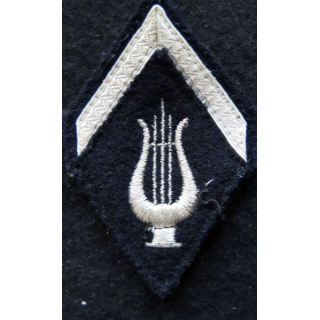 LOSANGE DE BRAS MODÈLE 45 : Ecusson modèle sergent appelé musique d'arme (chasseurs) tenue défilé