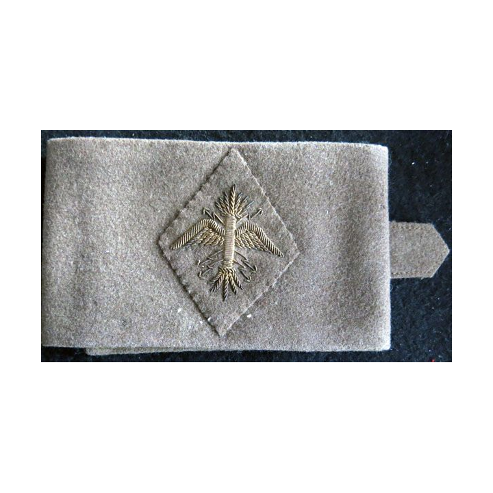 LOSANGE DE BRAS MODÈLE 45 : sur brassard d'ingénieur militaire 1° modèle avant 1958 en cannetille or