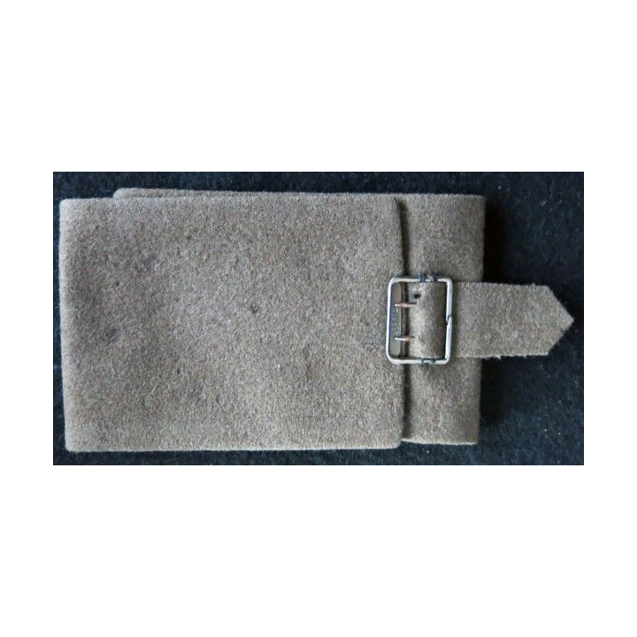 LOSANGE DE BRAS MODÈLE 45 : sur brassard d'ingénieur militaire 1° modèle avant 1958 en cannetille or