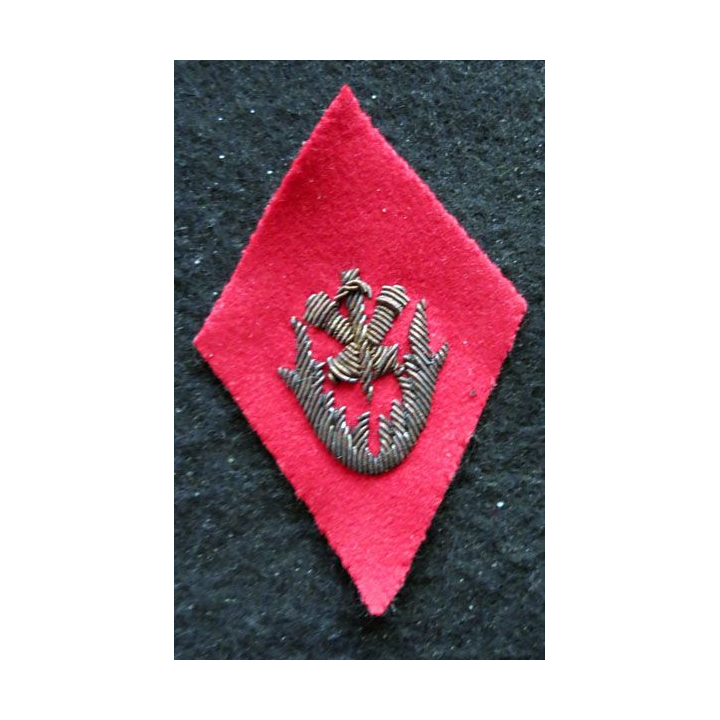 LOSANGE DE BRAS MODÈLE 45 : Ecusson d'ingénieur militaire de fabrication, production d'armement en cannetille or