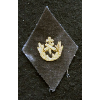 LOSANGE DE BRAS MODÈLE 45 : Ecusson d'officier Adjoint administratif, production d'armement en cannetille or