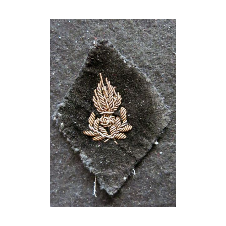 LOSANGE DE BRAS MODÈLE 45 : Ecusson d'officier greffier, justice Militaire en cannetille or