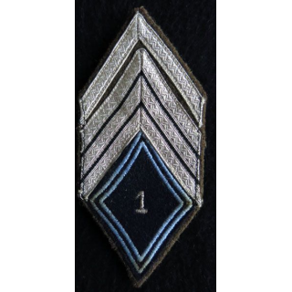 LOSANGE DE BRAS MODÈLE 45 : Ecusson de sergent major du 1° régiment de hussards parachutistes AFN