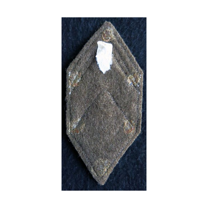 LOSANGE DE BRAS MODÈLE 45 : Ecusson de sergent major du 1° régiment de hussards parachutistes AFN
