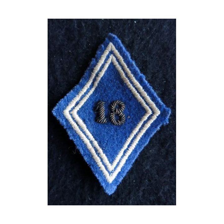 LOSANGE DE BRAS MODÈLE 45 : Ecusson officier 18° Bataillon Parachutiste de Choc 1951 en cannetille