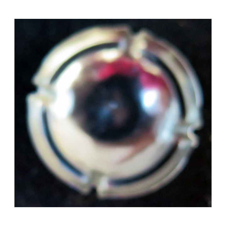 Capsule Muselet champagne Demoiselle de Vranken n° 25 quart gris 