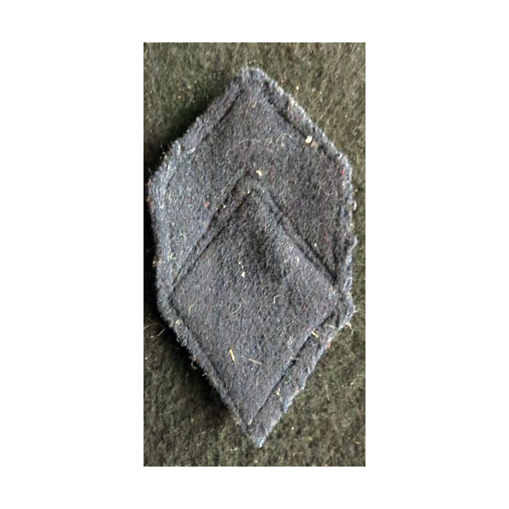 LOSANGE DE BRAS MODÈLE 45 : Ecusson de sergent chef du 7°régiment de chasseurs 1964