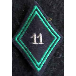 LOSANGE DE BRAS MODÈLE 45 : Ecusson modèle sous officiers du 11° régiment de chasseurs