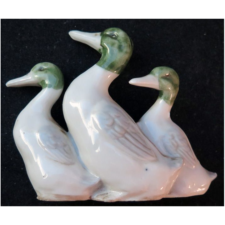 Lot de 3 canards en céramique hauteur 8 cm et longueur 9,5 cm