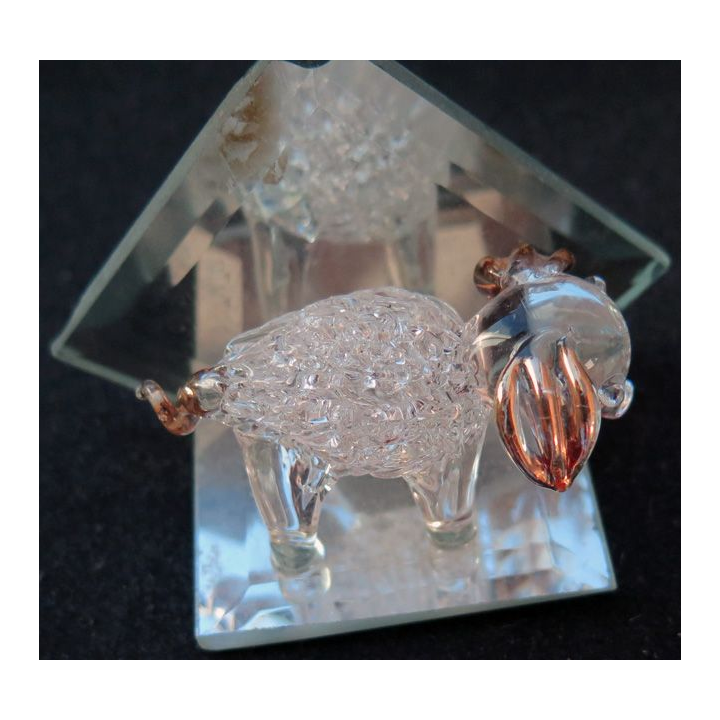 Petit cochon en verre sur miroir biseauté (5 x 7,5 cm)