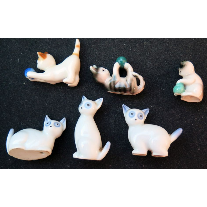 lot de six petits chats en céramique (4 x 3 cm) max