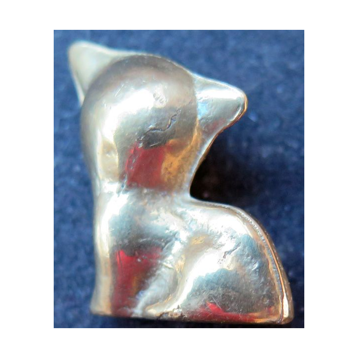 Petit chat en laiton (2,6 x 2,2 cm) 
