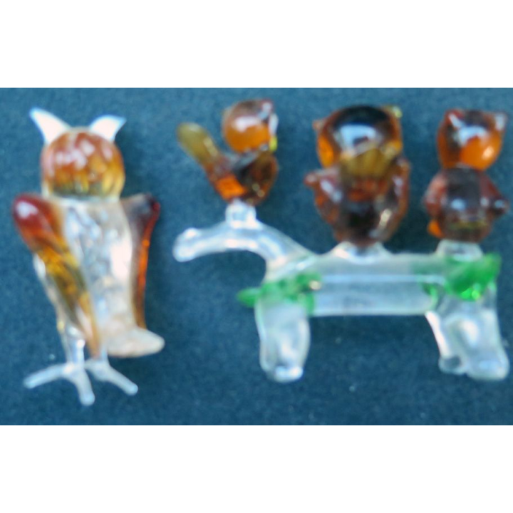 Lot de quatre chouettes en verre (5 x 7,5 cm)