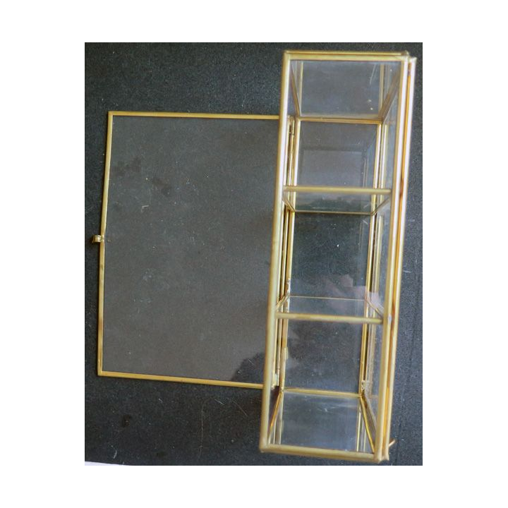petite vitrine en laiton et verre 17 x 12 x 6 cm