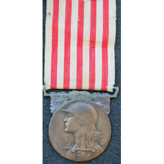FRANCE : médaille commémorative de la guerre 1914-1918  en bronze