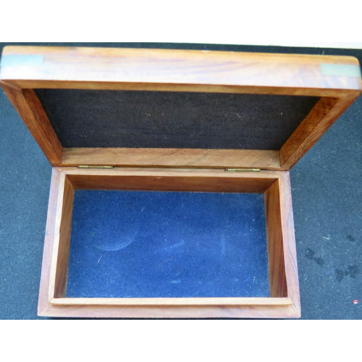 Boite marine en bois et laiton incrusté d'une ancre 17 x 9 x 4 cm