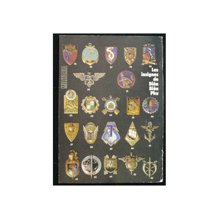CLASSEUR D'ARTICLES SUR INSIGNES DE L'ARMEE FR EN CHINE ET INDO