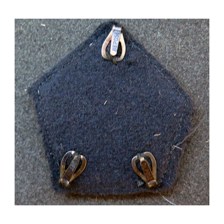 Soutache de col du 10° régiment du génie avec crochets en fils dorés