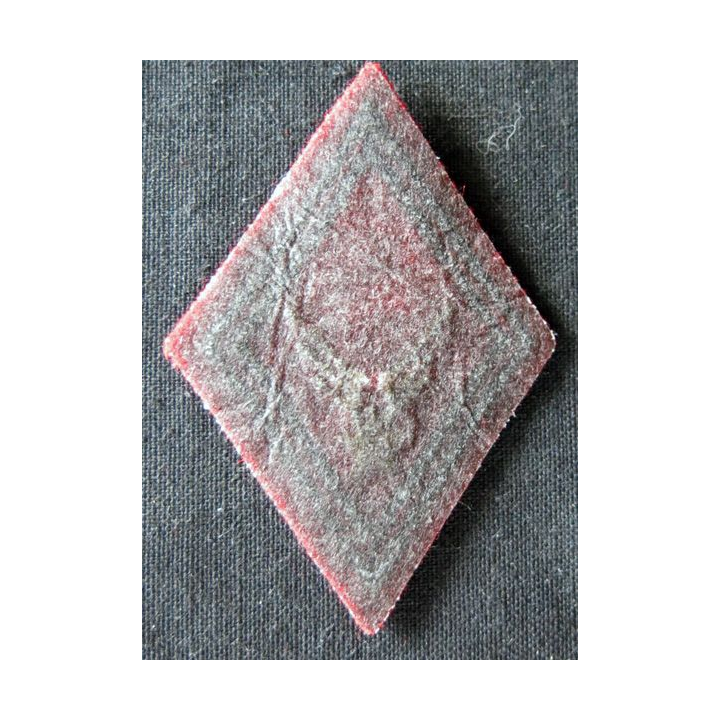 LOSANGE DE BRAS MODÈLE 45 : Modèle sous-officiers du GAOA ALAT (Artillerie) fil doré