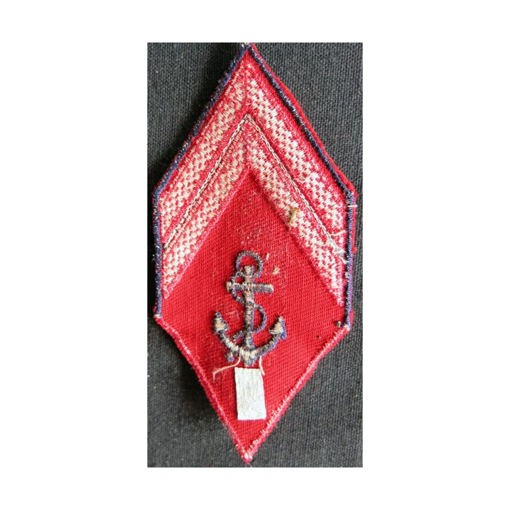 LOSANGE DE BRAS MODÈLE 45 : Ecusson de brigadier (caporal) du Matériel et des Bâtiments Coloniaux