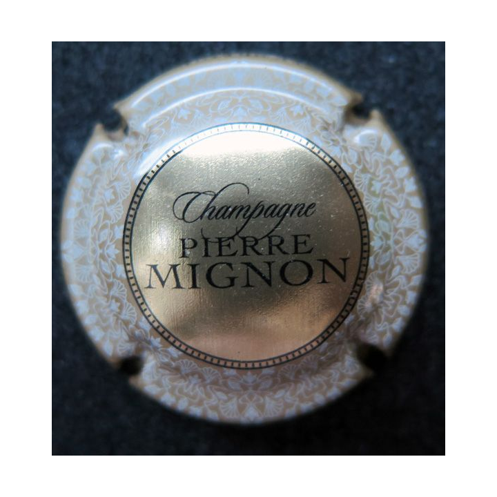 Capsule Muselet champagne Pierre Mignon n° 151e or contour crème pâle