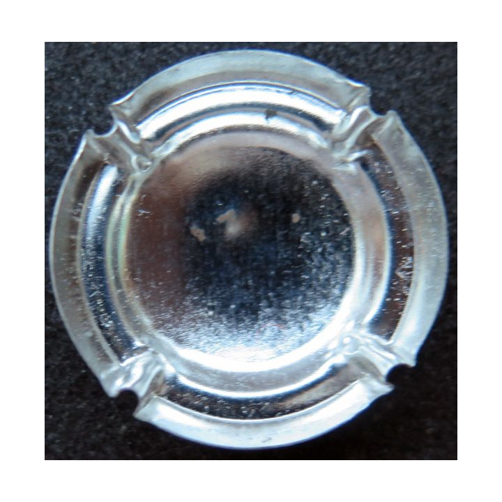  Muselet bouteille de champagne Pierre Mignon n° 136 contour grège