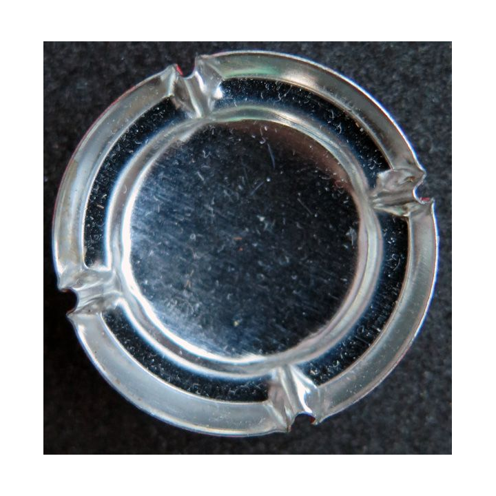 Capsule Muselet de bouteille de champagne Tsarine n° 12 visage contour rouge