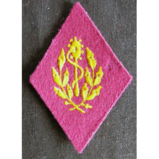 LOSANGE DE BRAS MODÈLE 45 :  auxiliaire sanitaire troupe du Service de santé des armées (variante)