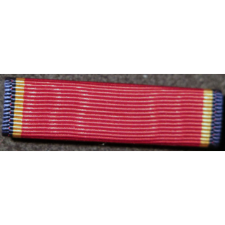 USA : Rappel de la médaille Naval Reserve medal