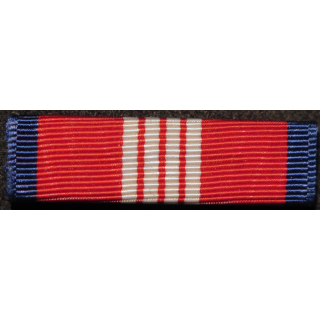 USA : Rappel de la médaille Coast Guard Meritorious Team Commendation medal