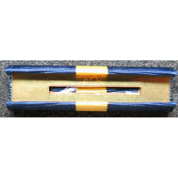 USA : Rappel de la médaille Navy Distinguished Service Medal