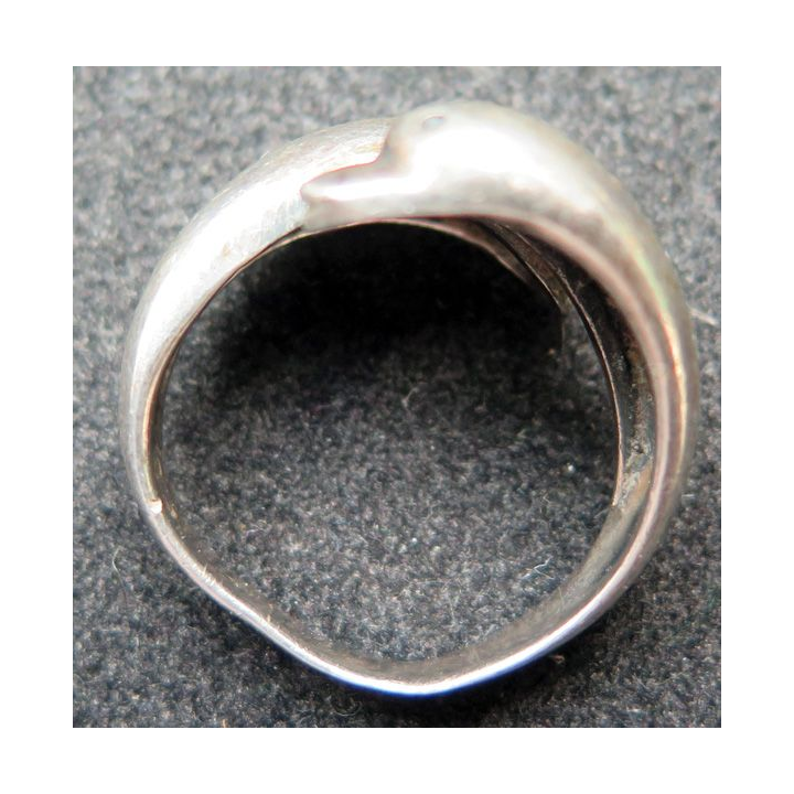 Bague en argent 925° de deux dauphins poids 5,6 gr TDD 56