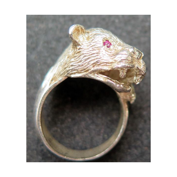 Bague en métal argenté LION réalisé par des apprentis joailliers TDD 54