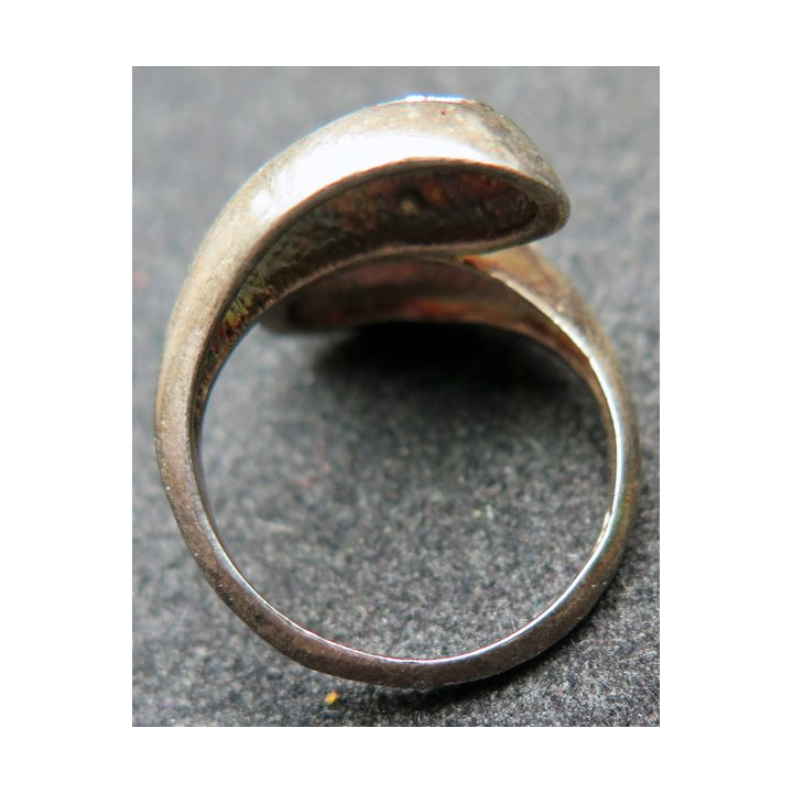 Bague en métal argenté réalisée par des apprentis joailliers TDD 52